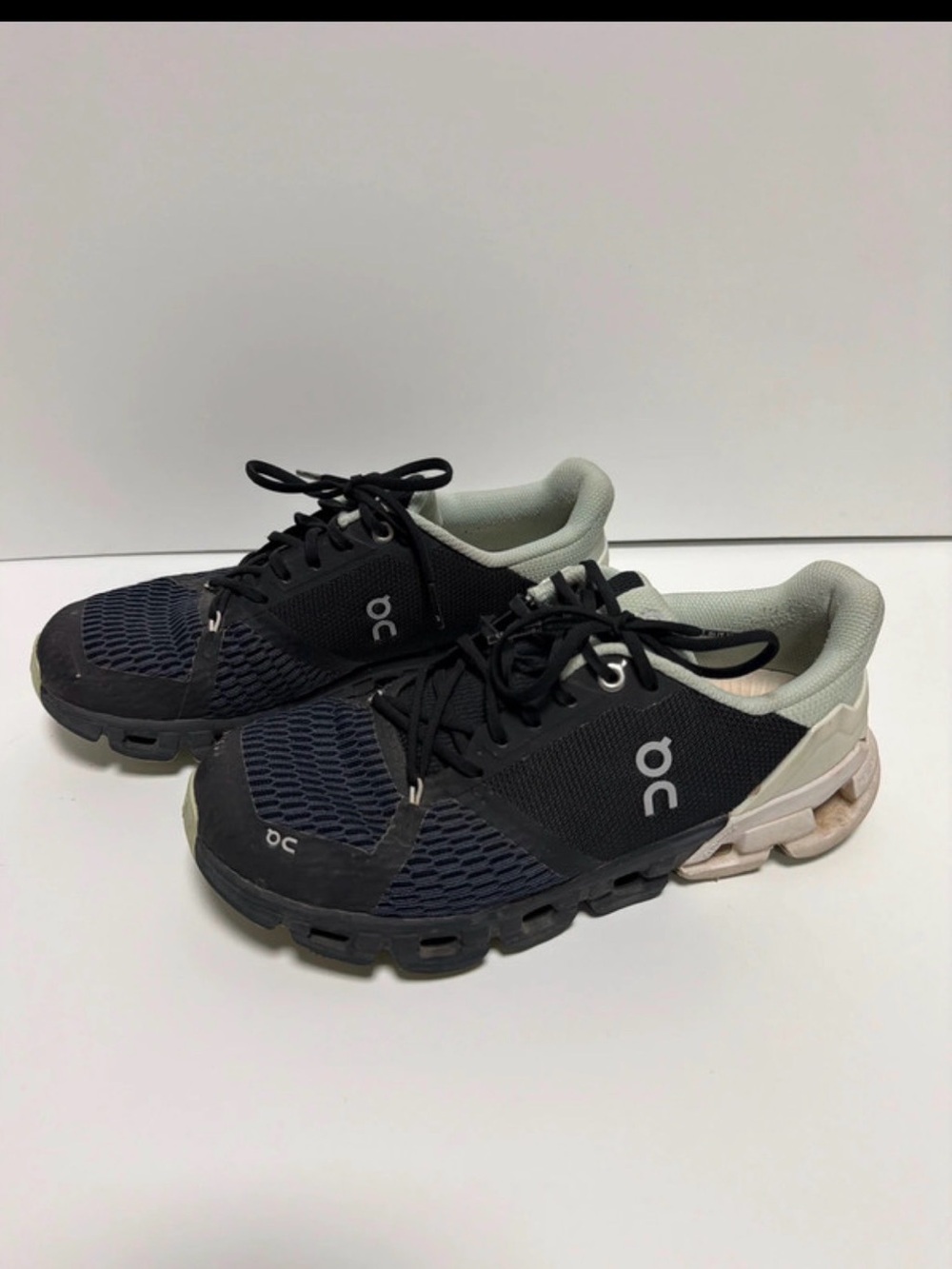On Running Women’s Black on Cloud Sneakers